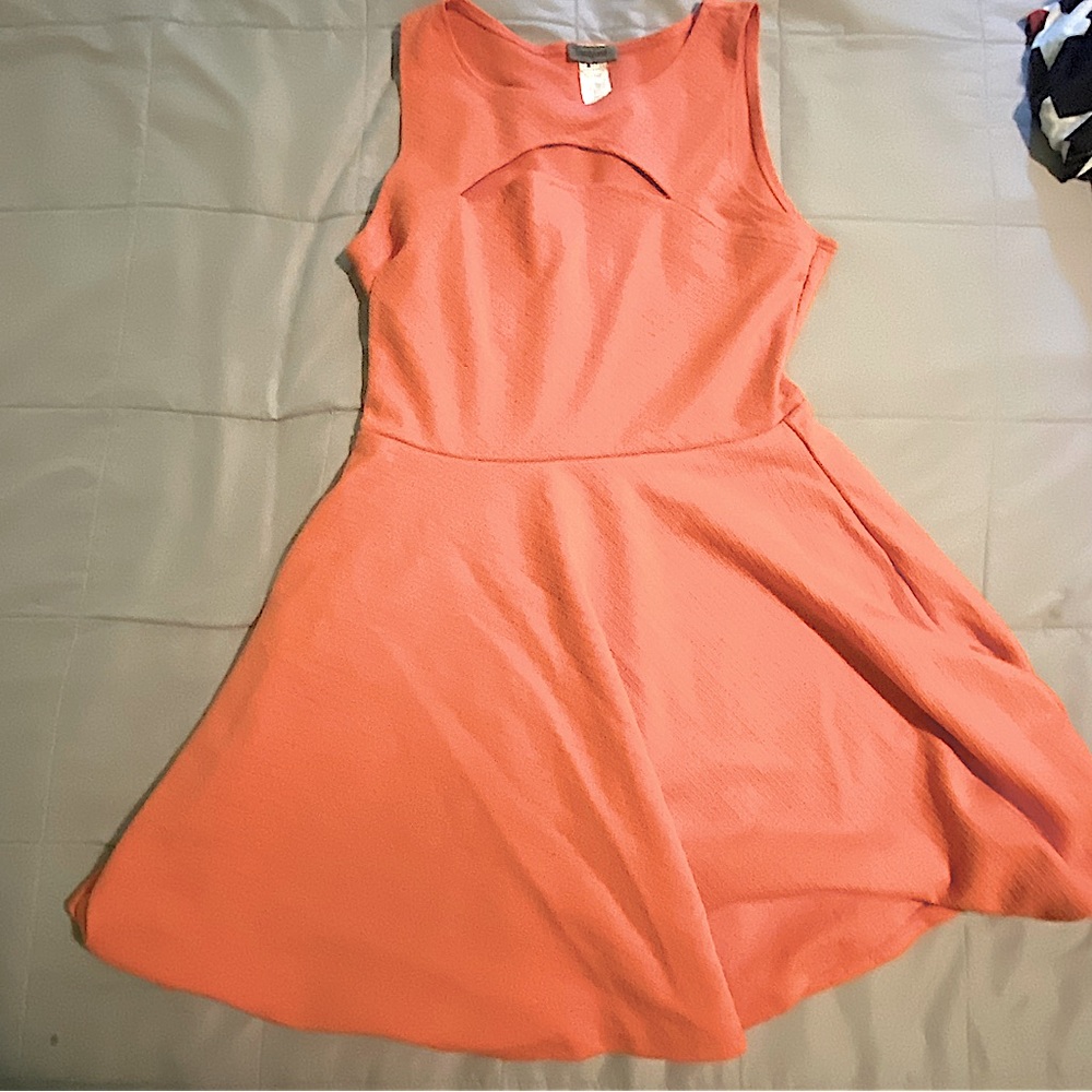 Trendyland Coral Hot Pink Keyhole Cutout Dress Size L